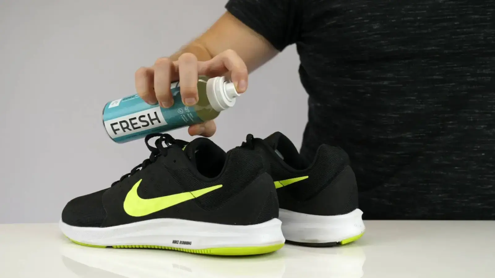 Removing bad odor from golf shoes naturally.